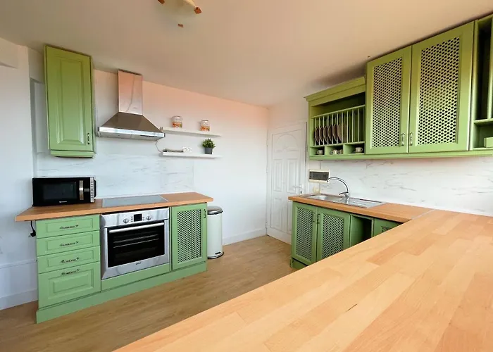 Semesterbostad Con Piscina Y Jardin Con Vistas Al Mar *