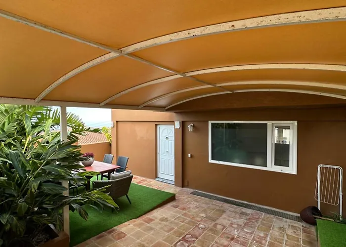 Semesterbostad Con Piscina Y Jardin Con Vistas Al Mar