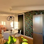 Con Piscina Y Jardin Con Vistas Al Mar Nyaraló